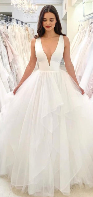 A-line V-Neck Sleeveless Elegant Tulle Princess Beach Dream Vintage Long Wedding Dresses WD544