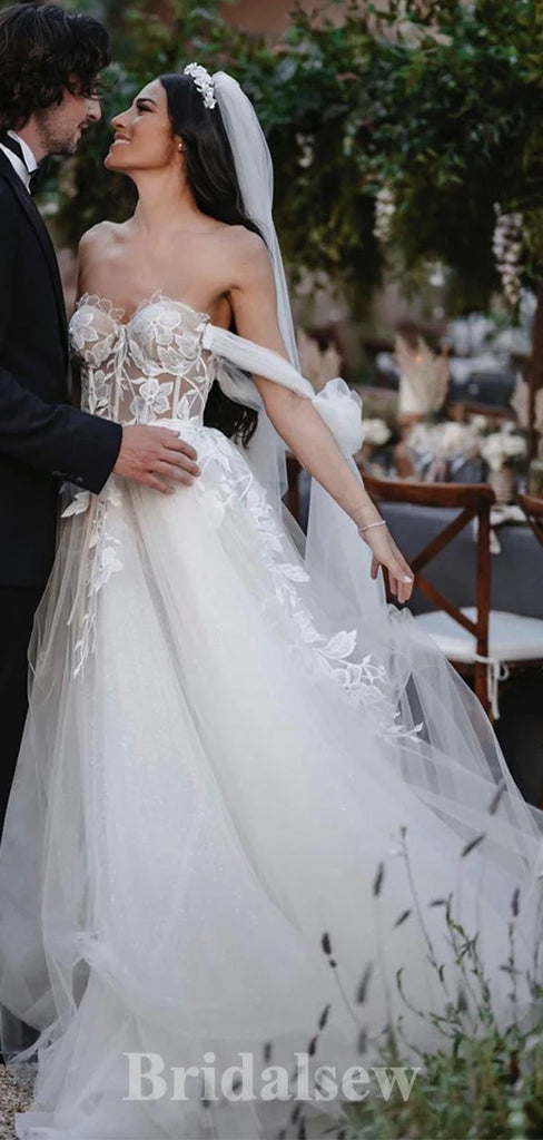 A-line Unique Elegant Lace New Garden Vintage Dream Beach Long Wedding Dresses WD532