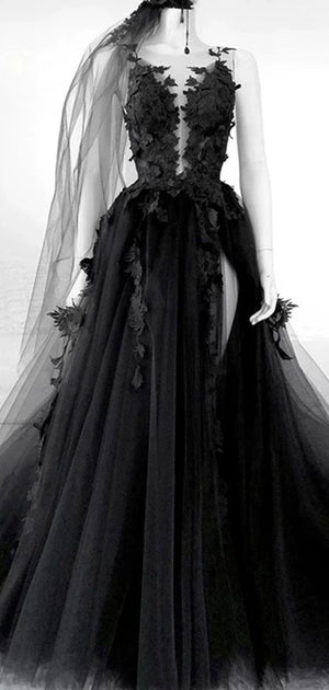 Charming Black Gothic Lace Tulle A-line Long Wedding Dresses, Bridal Gowns WD091