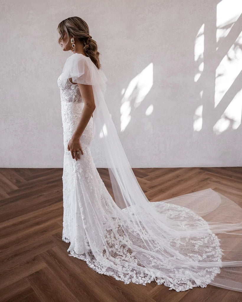 Mermaid Elegant Unique Lace Fantasy Luxurious Beach Vintage Long Wedding Dresses WD376