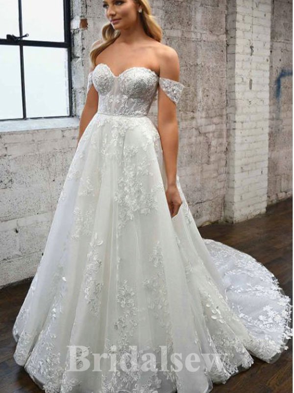 A-line Elegant Lace Best Off the Shoulder Plus Size Vintage Dream Beach Long Wedding Dresses WD526