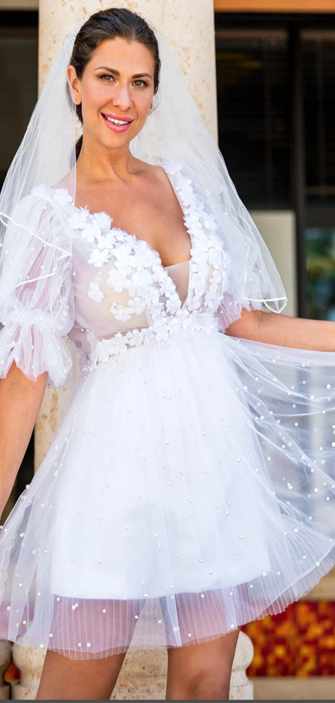 A-line Half Sleeves Unique Modest Vintage Romantic Beach Wedding Dresses WD155