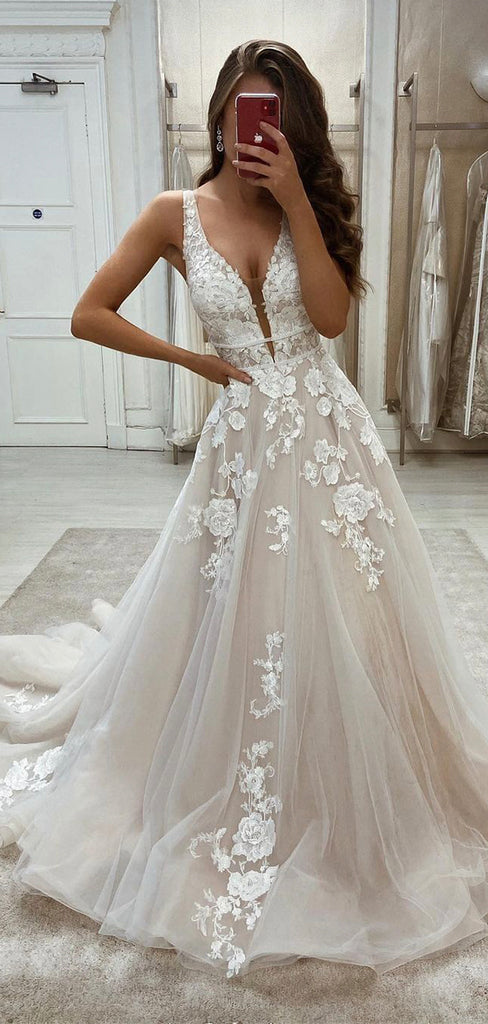 A-line Lace Princess Vintage Hot Sale Long Wedding Dresses WD074