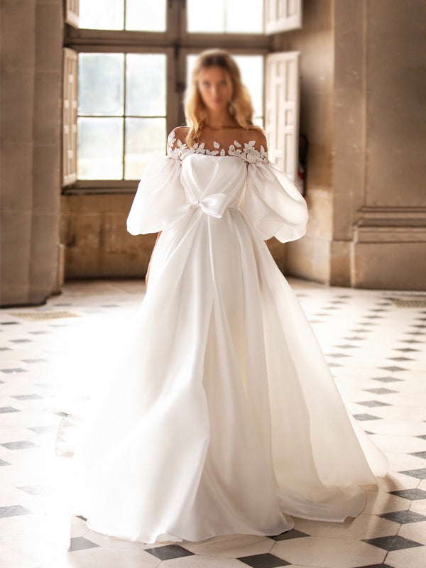 A line Unique Off White Vintage Romantic Long Wedding Dresses WD022