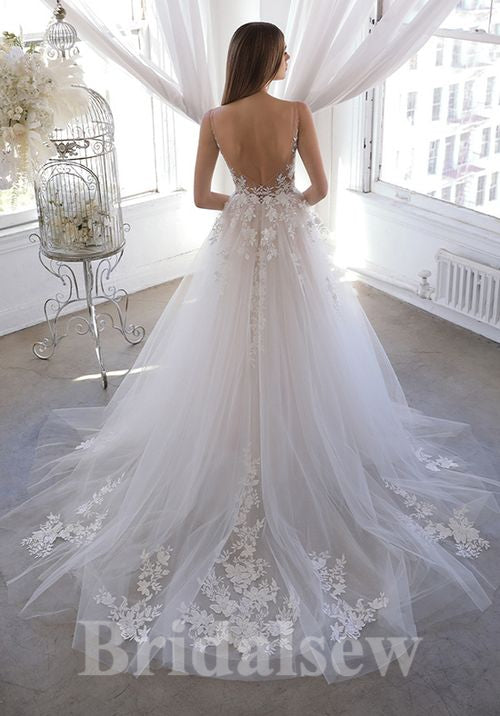 Charming A-line V-Neck Floor-Length Lace Appliques Tulle Unique Garden Beach Vintage Long Wedding Dresses WD331