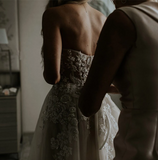 Chic A-line Lace Vintage Sweetheart Beach Dream Wedding Dresses WD019